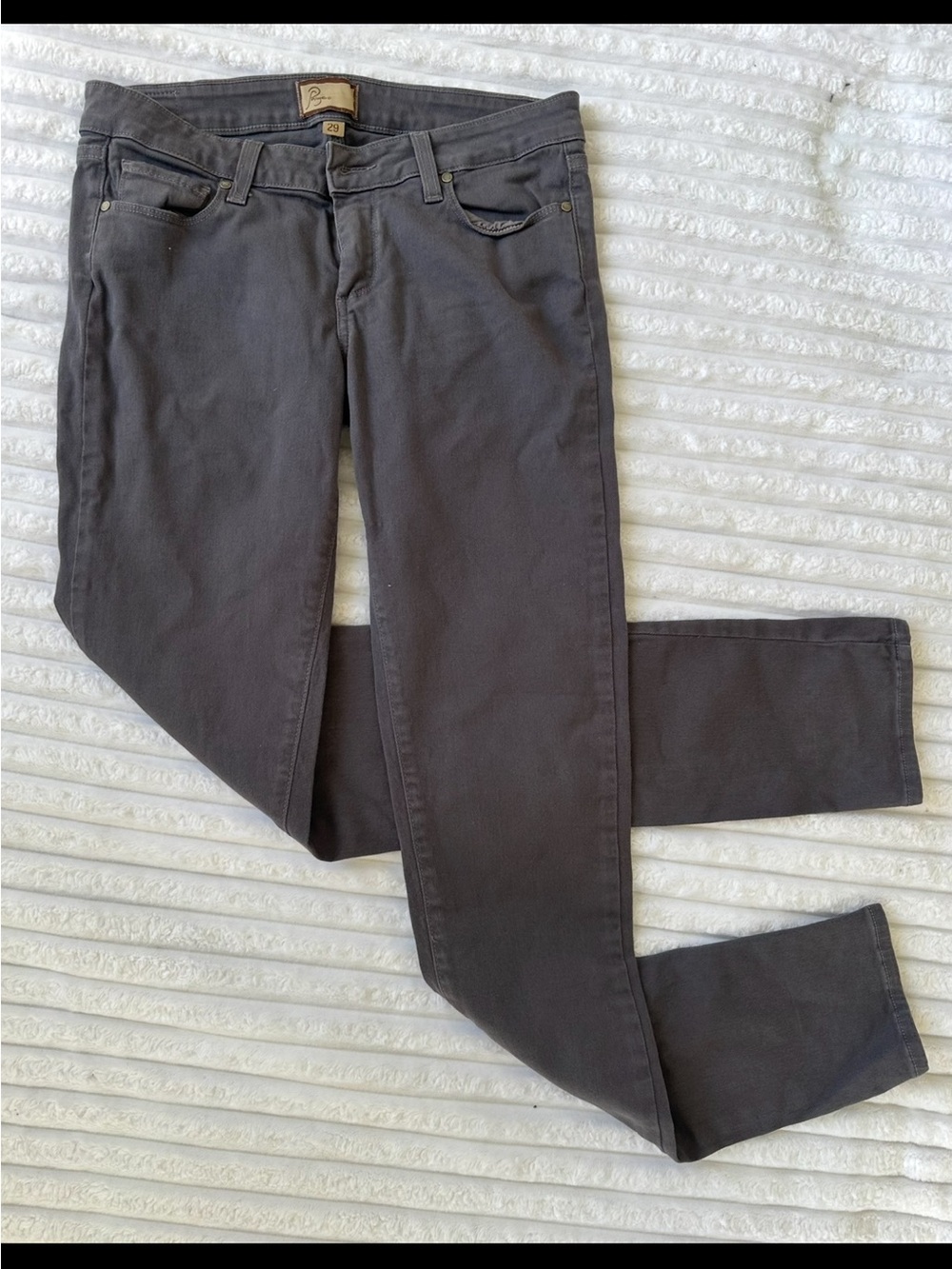 PAIGE Peg Skinny Jeans in Gray